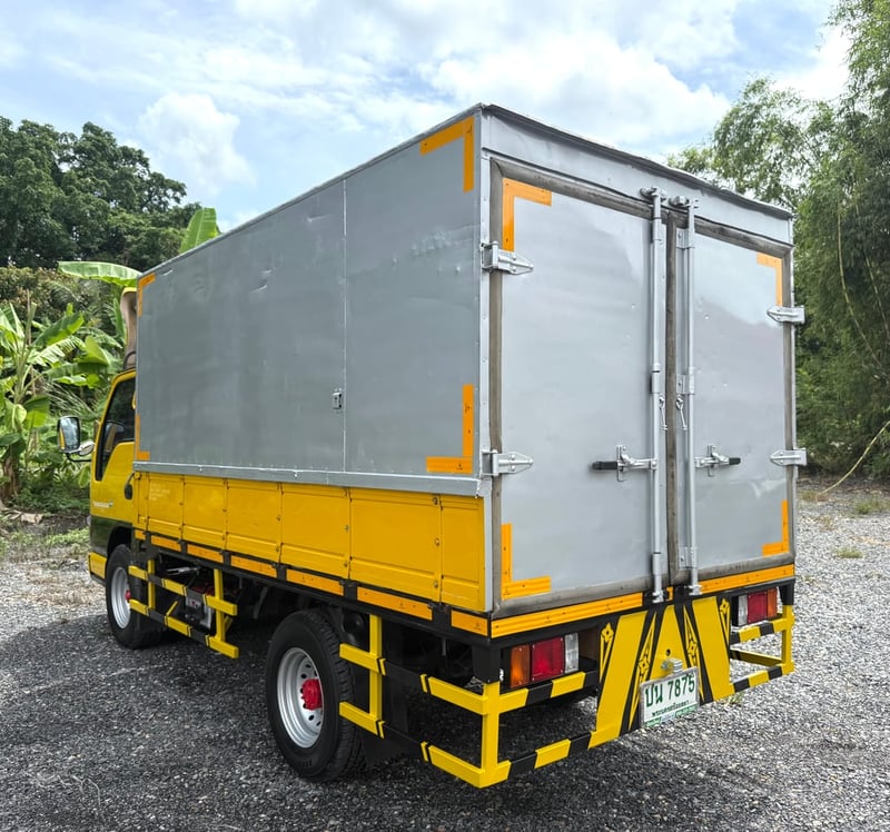 NKR 100 แรง (การ์ตูน) (4 ล้อ - ป้ายเล็กไม่ติดเวลา) (กระบะ+ตู้ทึบ) (กระทะผ่า+ยางดี 4 เส้น) (แบตเตอรี่ใหม่) เครื่องดี คัสซีสวย แอร์เย็น พร้อมโอน