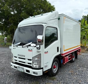 NLR130 ปี 2559 ตู้แห้ง มือเดียวป้ายแดง เครื่องดี เกียร์นิ่ม แอร์เย็น รถถูกคัดสรรผ่านมาตรฐาน