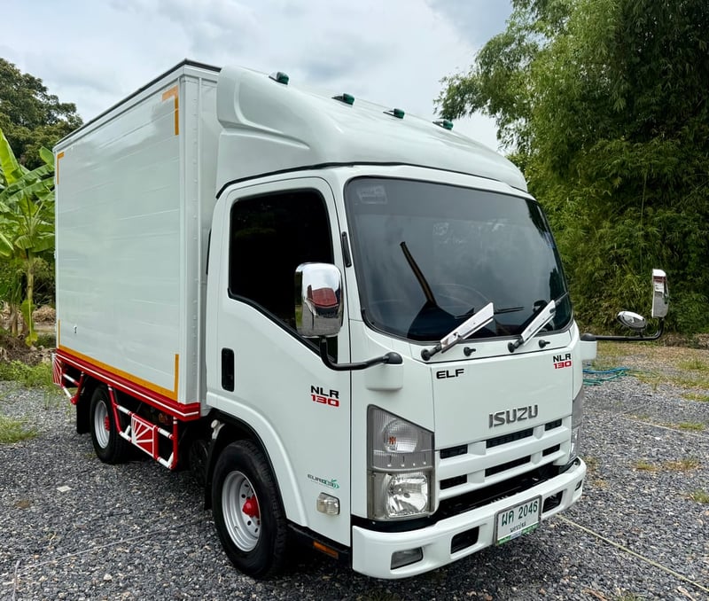 NLR130 แรง ปี 2559 (รถห้างแท้) (4 ล้อ - ไม่ติดเวลา) (รถมือเดียวป้ายแดง) (ตู้แห้ง+เปิดท้าย) เครื่องดี คัสซีสวย แอร์เย็น พ.เพาเวอร์ วิทยุ USB MP3 รถถูกคัดสรรผ่านมาตรฐาน รถสวยมาก NLR130 แรง ปี 2559 (รถห้างแท้) (4 ล้อ - ไม่ติดเวลา) (รถมือเดียวป้ายแดง) (ตู้แห้ง+เปิดท้าย) เครื่องดี คัสซีสวย แอร์เย็น พ.เพาเวอร์ วิทยุ USB MP3 รถถูกคัดสรรผ่านมาตรฐาน รถสวยมาก