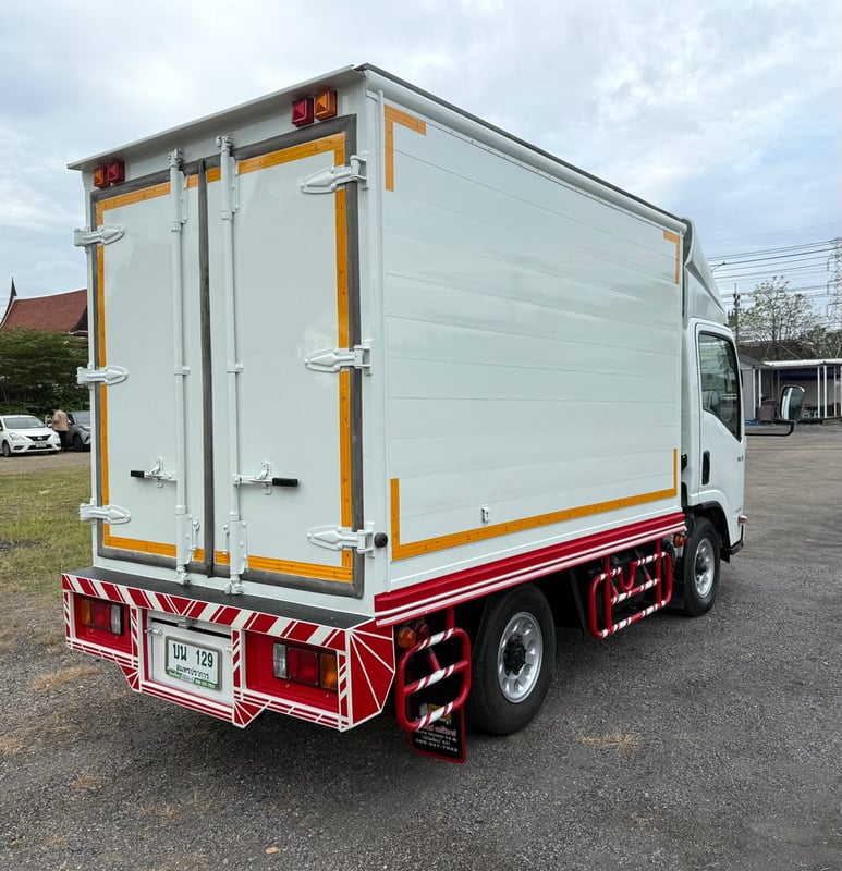 NLR Lite ปี 2021 (4 ล้อ - ไม่ติดเวลา) (รถมือเดียวป้ายแดง) (ตู้แห้ง+เปิดท้าย) เครื่องดี คัสซีสวย แอร์เย็น พ.เพาเวอร์ ก.ไฟฟ้า พวงมาลัย Airbag วิทยุ USB MP3 รถถูกคัดสรรผ่านมาตรฐาน NLR Lite ปี 2021 (4 ล้อ - ไม่ติดเวลา) (รถมือเดียวป้ายแดง) (ตู้แห้ง+เปิดท้าย) เครื่องดี คัสซีสวย แอร์เย็น พ.เพาเวอร์ ก.ไฟฟ้า พวงมาลัย Airbag วิทยุ USB MP3 รถถูกคัดสรรผ่านมาตรฐาน