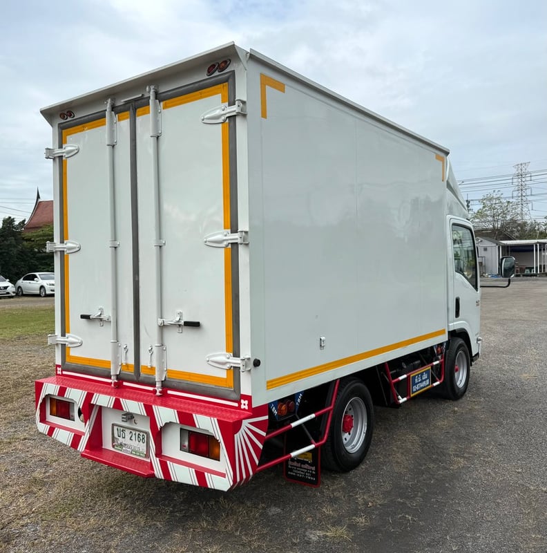 NLR130 ปี 2020 (4 ล้อ - ไม่ติดเวลา) (รถมือเดียวป้ายแดง) (ตู้แห้ง+เปิดท้าย) เครื่องดี คัสซีสวย แอร์เย็น พ.เพาเวอร์ ก.ไฟฟ้า พวงมาลัย Airbag วิทยุ USB MP3 รถถูกคัดสรรผ่านมาตรฐาน NLR130 ปี 2020 (4 ล้อ - ไม่ติดเวลา) (รถมือเดียวป้ายแดง) (ตู้แห้ง+เปิดท้าย) เครื่องดี คัสซีสวย แอร์เย็น พ.เพาเวอร์ ก.ไฟฟ้า พวงมาลัย Airbag วิทยุ USB MP3 รถถูกคัดสรรผ่านมาตรฐาน