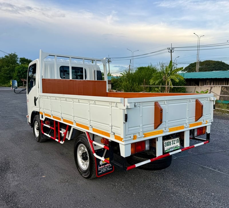 ( เลขไมล์ 23,XXX เกียร์ออโต้ ) NLR130 ปี 2566 ไฟหน้า LED TECH (4 ล้อ - ไม่ติดเวลา) (รถมือเดียวป้ายแดง) (กระบะ+เปิด 3 ด้าน) เครื่องดี คัสซีสวย แอร์เย็น พ.เพาเวอร์ ก.ไฟฟ้า พวงมาลัย Airbag วิทยุ USB MP3 รถถูกคัดสรรผ่านมาตรฐาน ( เลขไมล์ 23,XXX เกียร์ออโต้ ) NLR130 ปี 2566 ไฟหน้า LED TECH (4 ล้อ - ไม่ติดเวลา) (รถมือเดียวป้ายแดง) (กระบะ+เปิด 3 ด้าน) เครื่องดี คัสซีสวย แอร์เย็น พ.เพาเวอร์ ก.ไฟฟ้า พวงมาลัย Airbag วิทยุ USB MP3 รถถูกคัดสรรผ่านมาตรฐาน