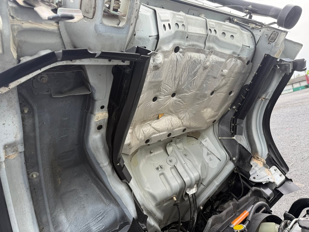 ( กระบะดั้ม เลขไมล์ 39,xxx ) NLR130 ปี 2564 (รถห้างแท้) (4 ล้อ - ไม่ติดเวลา) (รถมือเดียวป้ายแดง) เครื่องดี คัสซีสวย แอร์เย็น พ.เพาเวอร์ ก.ไฟฟ้า พวงมาลัย Airbag วิทยุ USB MP3 รถถูกคัดสรรผ่านมาตรฐาน รถสวยมาก