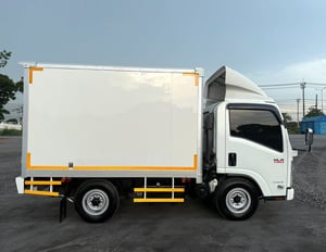 NLR130 ปี 2563 (4 ล้อ - ไม่ติดเวลา) (รถมือเดียวป้ายแดง) (ตู้แห้ง+เปิดท้าย) เครื่องดี คัสซีสวย แอร์เย็น พ.เพาเวอร์ ก.ไฟฟ้า พวงมาลัย Airbag วิทยุ USB MP3 รถถูกคัดสรรผ่านมาตรฐาน NLR130 ปี 2563 (4 ล้อ - ไม่ติดเวลา) (รถมือเดียวป้ายแดง) (ตู้แห้ง+เปิดท้าย) เครื่องดี คัสซีสวย แอร์เย็น พ.เพาเวอร์ ก.ไฟฟ้า พวงมาลัย Airbag วิทยุ USB MP3 รถถูกคัดสรรผ่านมาตรฐาน