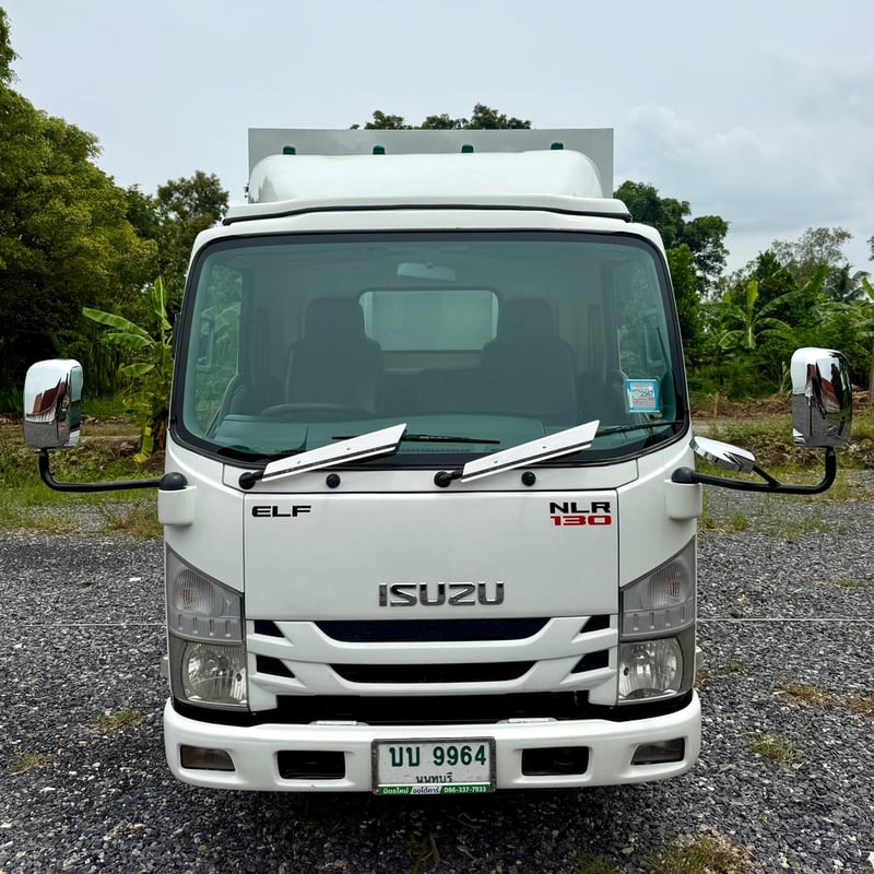 NLR130 แรง ปี 2561 (รถห้างแท้) (4 ล้อ - ไม่ติดเวลา) (รถมือเดียวป้ายแดง) (กระบะเหล็กใหม่ ยาว 3.5 เมตร) เครื่องดี คัสซีสวย แอร์เย็น พ.เพาเวอร์ ก.ไฟฟ้า พวงมาลัย Airbag วิทยุ USB MP3 รถถูกคัดสรรผ่านมาตรฐาน รถสวยมาก