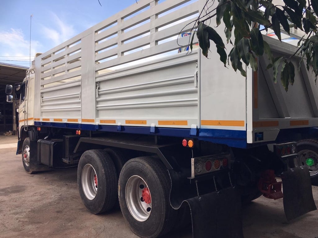 HINO MEGA 344ปี55 เบรกแห้งสภาพดีมีระบบลากพ่วง HINO MEGA 344ปี55 เบรกแห้งสภาพดีมีระบบลากพ่วง