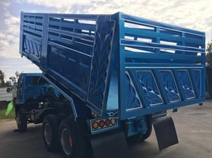 ร็อกกี้240แรง เกียร์อิตั้น กระบะใหม่ ยางใหม่ แอร์ใหม่ สีใหม่แต่งเต็มทุกระบบ