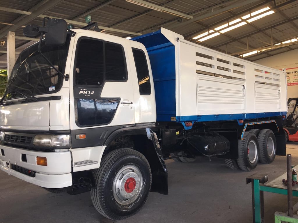HINO FM1J 260HP รถสวยสภาพดี เครดิตดีดาวน์น้อย HINO FM1J 260HP รถสวยสภาพดี เครดิตดีดาวน์น้อย
