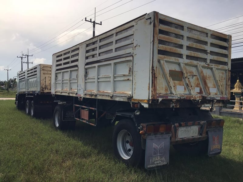 ขายรถพ่วงดั้มเดก้า270 ปี45 ราคา 1,150,000