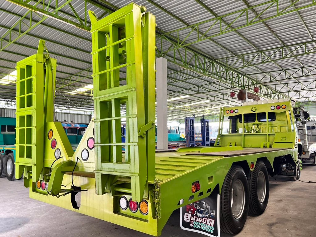 ขายรถเทรลเลอร์ขึ้นรถเกี่ยวข้าว ร็อกกี้195แรง