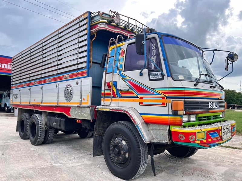 ร็อกกี้ 390,000 ดั้มเกษตร เพลาโบกี้ใหญ่ สนใจติดต่อ 090-8588220 เฮียณรงค์ 