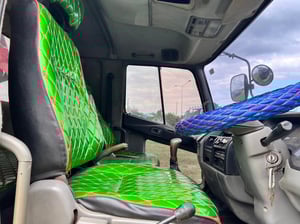 ขายรถ6ล้อดั้ม สภาพสวยพร้อมใช้งาน สนใจติดต่อ 090-8588220 ขายรถ6ล้อดั้ม สภาพสวยพร้อมใช้งาน สนใจติดต่อ 090-8588220