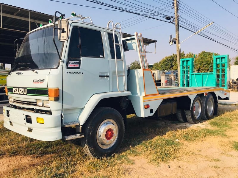 ขายรถเทรลเลอร์ขึ้นรถเกี่ยวข้าว ร็อกกี้195แรง