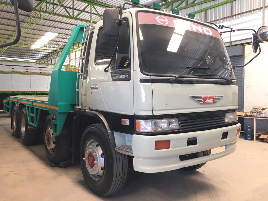 ขายเทรลเลอร์12ล้อ สิงห์ไฮเทคสภาพสวยพร้อมใช้งาน