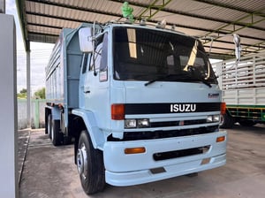 ขายรถดั้มร็อกกี้240แรง รถสวยสภาพดี ราคา730,000 ขายรถดั้มร็อกกี้240แรง รถสวยสภาพดี ราคา730,000