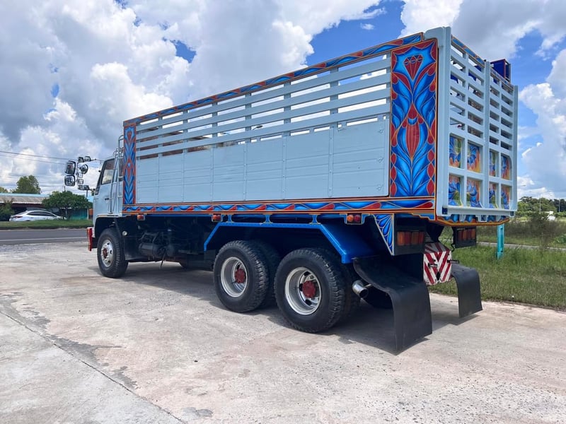 ร็อกกี้240 เกียร์ฟูลเลอร์ ดาวน์เริ่มต้นเพียง 100,000 ร็อกกี้240 เกียร์ฟูลเลอร์ ดาวน์เริ่มต้นเพียง 100,000