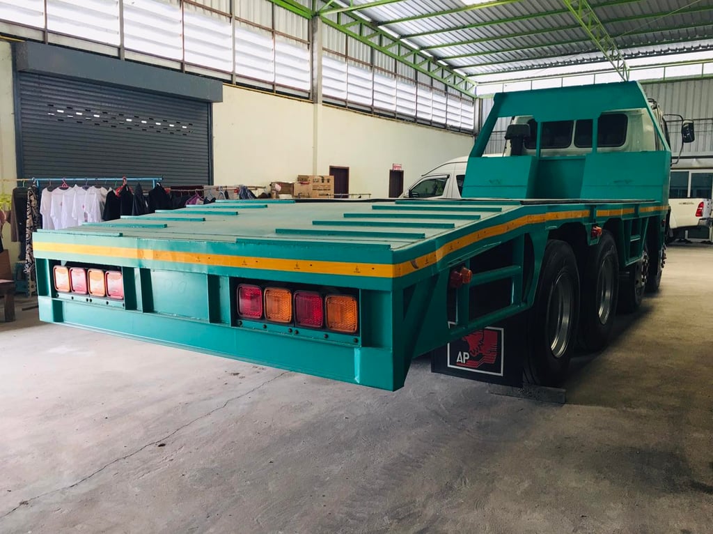 ขายเทรลเลอร์12ล้อ สิงห์ไฮเทคสภาพสวยพร้อมใช้งาน