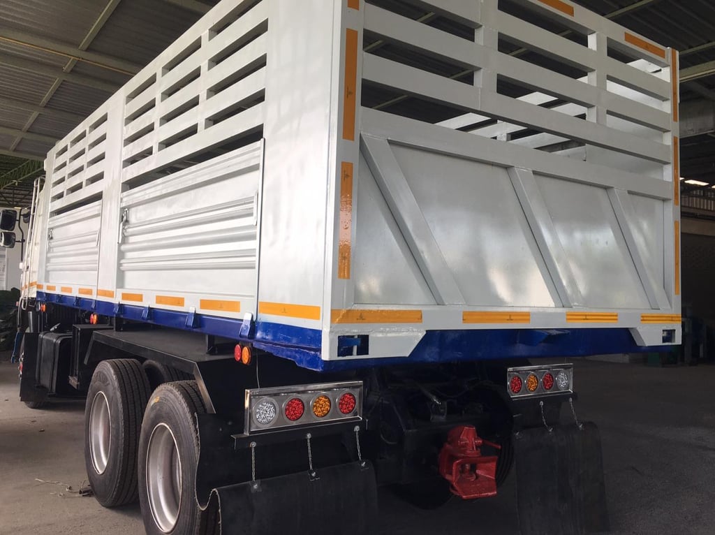 HINO 344แรง ปี55 เบรกแห้ง มีระบบลากพ่วง ราคา 1,250,000  HINO 344แรง ปี55 เบรกแห้ง มีระบบลากพ่วง ราคา 1,250,000
