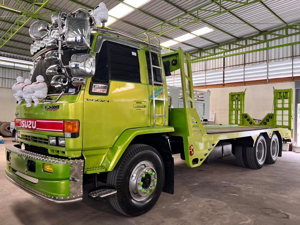 ขายรถเทรลเลอร์ขึ้นรถเกี่ยวข้าว ร็อกกี้195แรง