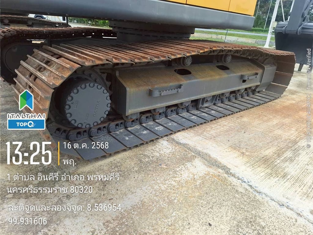 แม็คโคร VOLVO Ec200D ไมล์ 1,760ชม. แม็คโคร VOLVO Ec200D ไมล์ 1,760ชม.