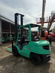ฟอลคลิฟท์ดีเซล 3 ตัน MITSUBISHI มือสองสภาพดี!!