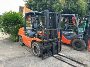 ฟอลคลิฟท์ 4 ตัน โตโยต้า มือสองสภาพดี!!