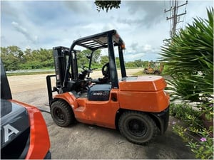 ฟอลคลิฟท์ 4 ตัน โตโยต้า มือสองสภาพดี!!