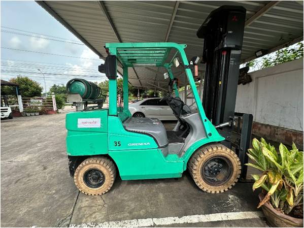 ฟอลคลิฟท์ 3 ตัน MITSUBISHI มือสองสภาพดี!!