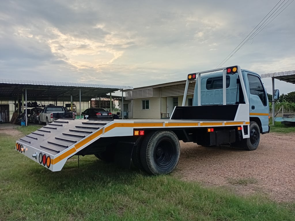 ขายเทรลเลอร์ท้ายลาดNKRพร้อมใช้งานประหยัดน้ำมัน ขายเทรลเลอร์ท้ายลาดNKRพร้อมใช้งานประหยัดน้ำมัน