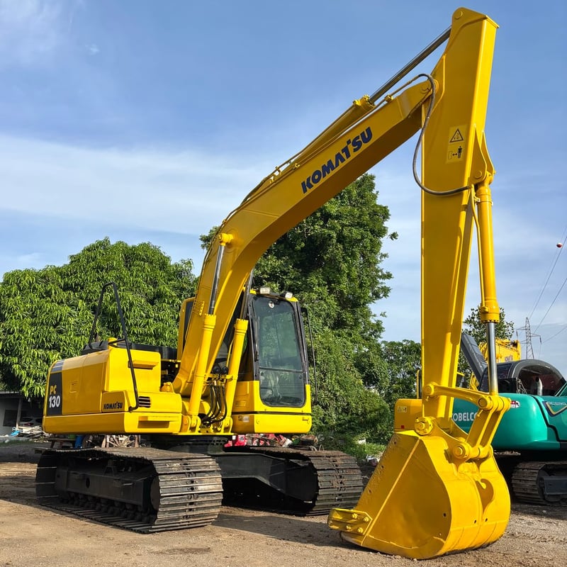 แบคโฮ KOMATSU PC130-8