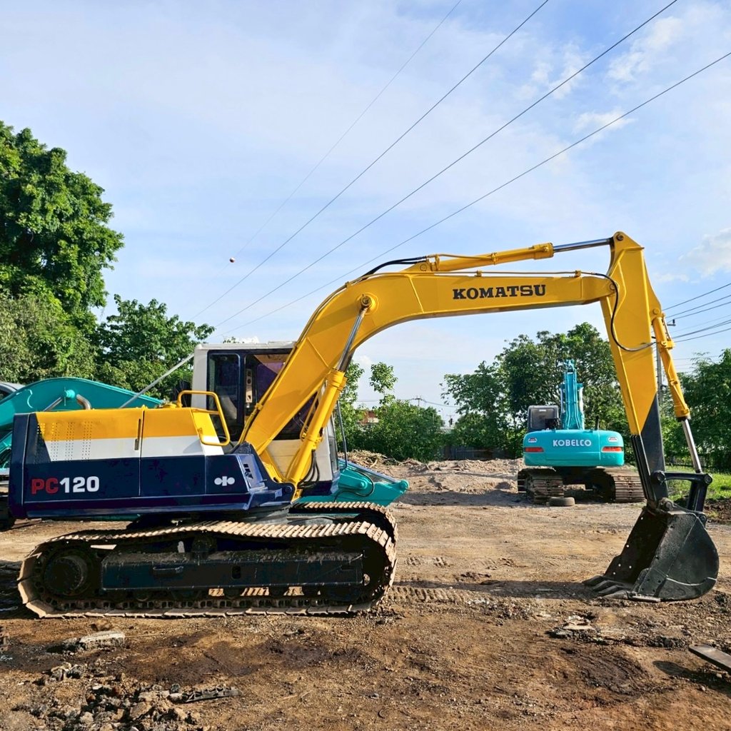 ขาย รถขุด KOMATSU PC100-5
