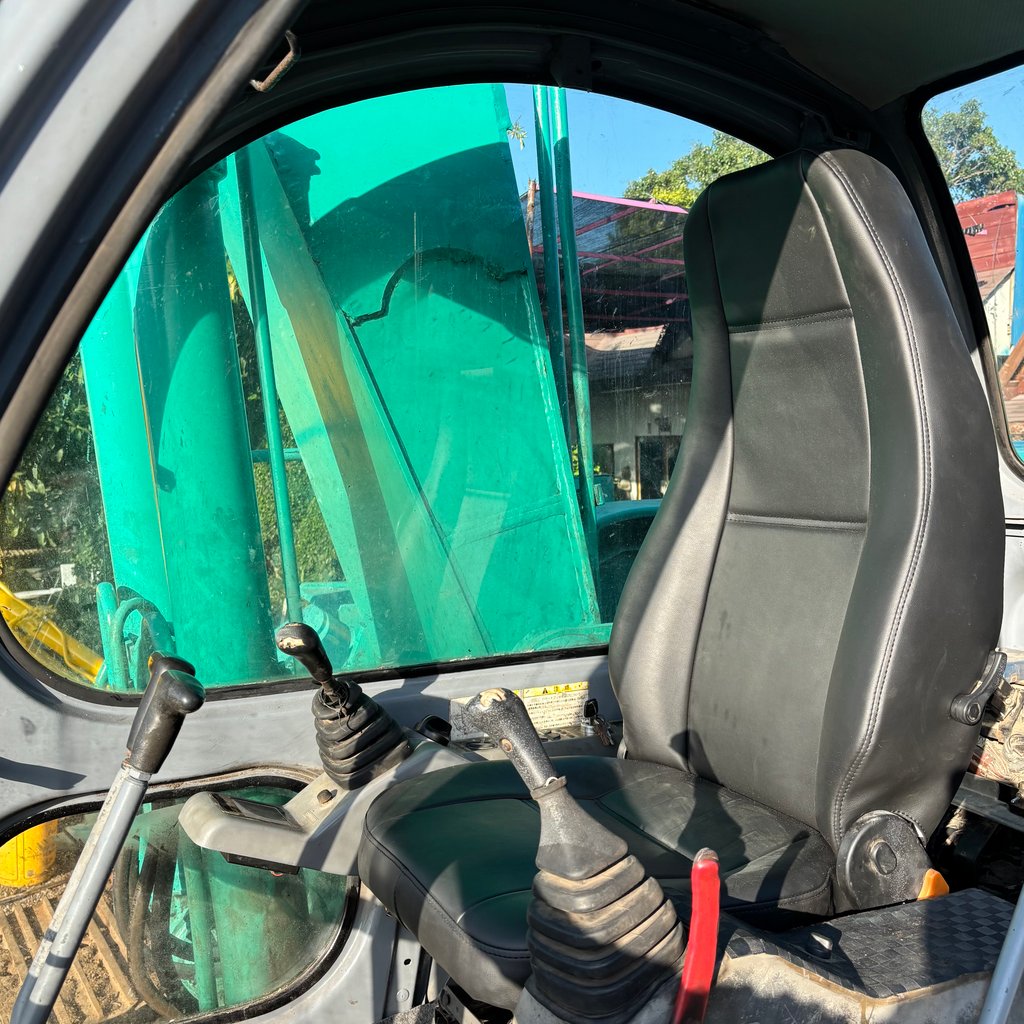 ขาย รถขุดบูมยาว KOBELCO SK200-5 SUPER