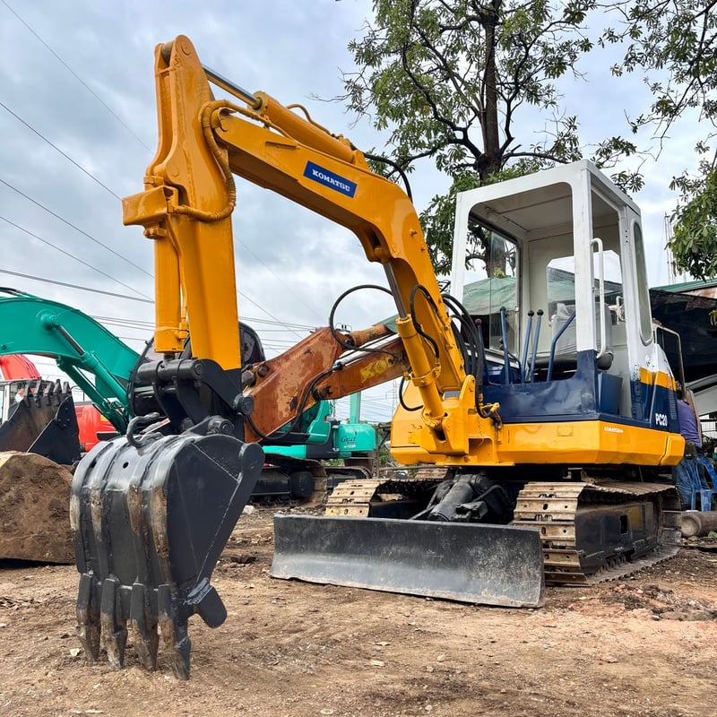 รถขุดเล็ก KOMATSU PC20-2