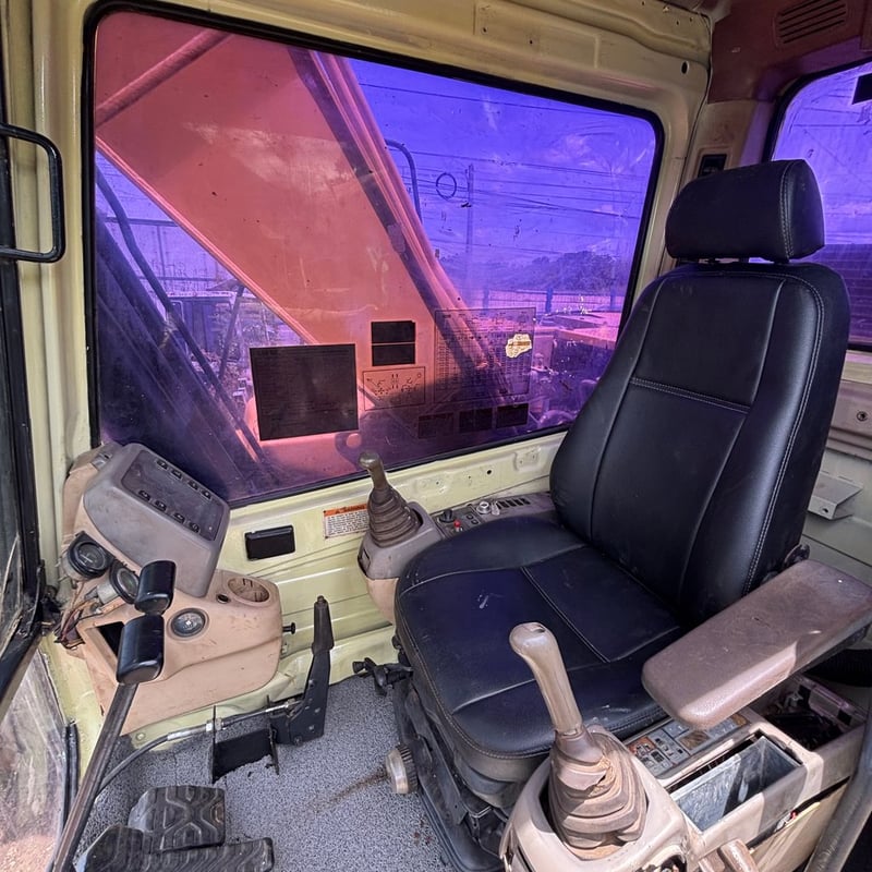 ขาย รถขุดแคท CAT 320B V2 ขาย รถขุดแคท CAT 320B V2