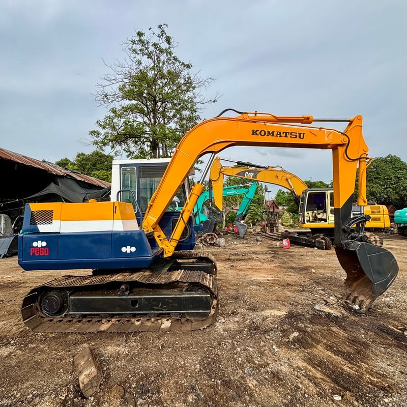 ขาย รถขุด KOMATSU PC60-5