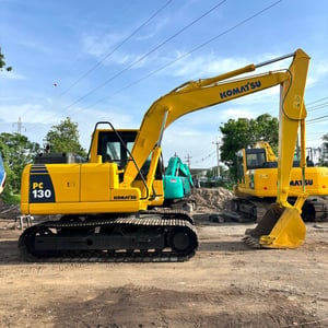 แบคโฮ KOMATSU PC130-8