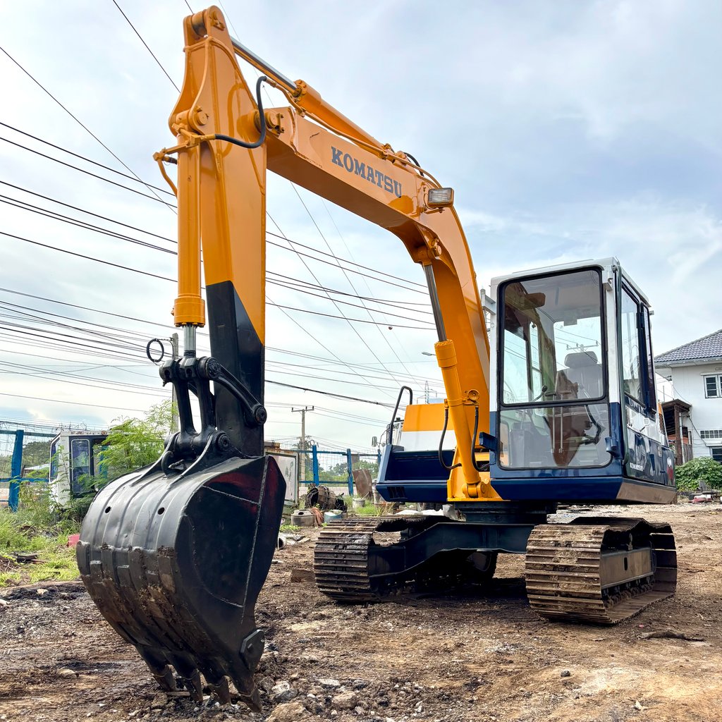 ขาย รถขุด KOMATSU PC60-5