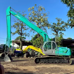 ขาย รถขุดบูมยาว KOBELCO SK200-5 SUPER