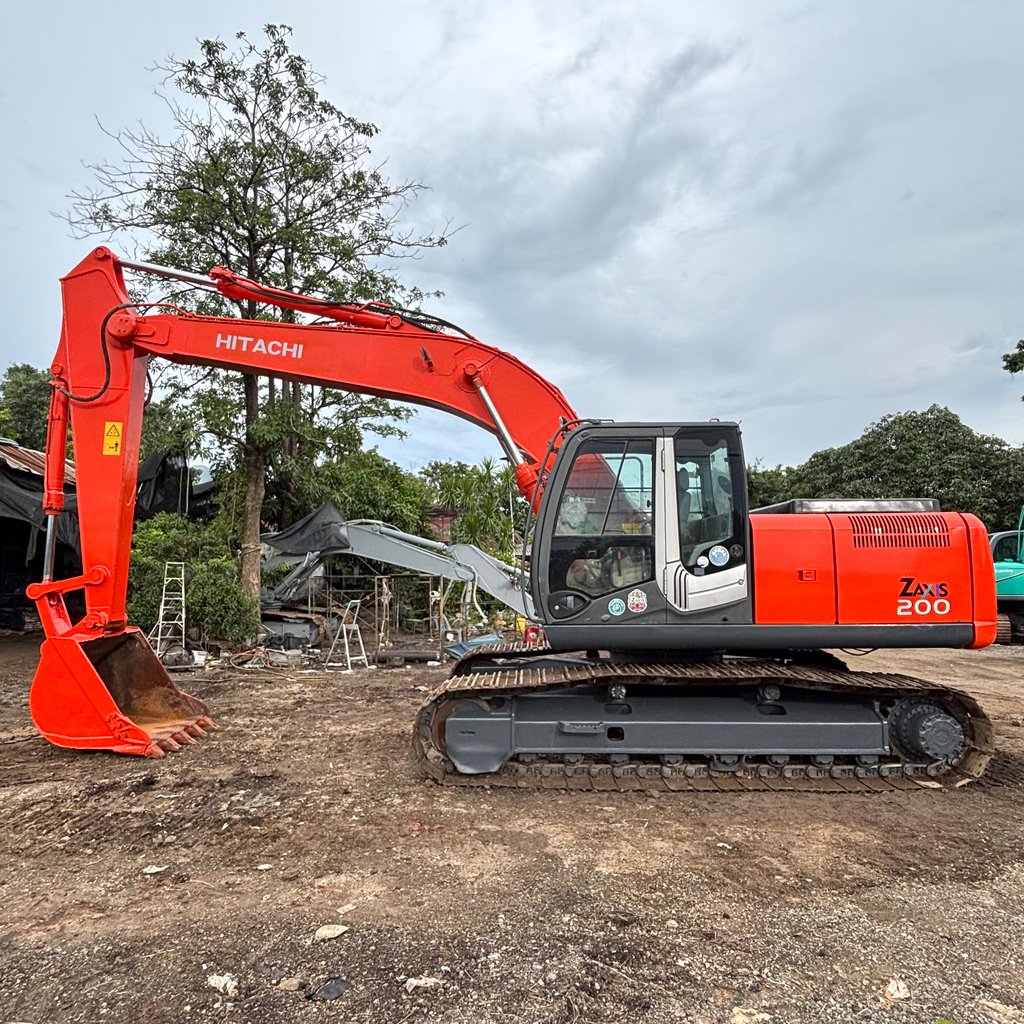 ขาย รถขุด HITACHI ZX200-3LC