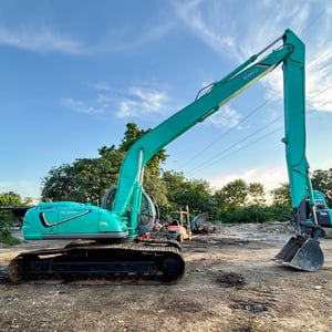 ขาย รถขุดบูมยาว KOBELCO SK200-5 SUPER