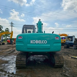 รถขุด KOBELCO SK120-5 MARK V รถขุด KOBELCO SK120-5 MARK V