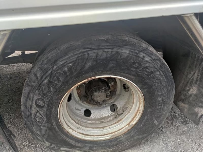 ISUZU NQR 175แรงม้า รถบรรทุก 6ล้อ ตู้เย็น ปี2011 ISUZU NQR 175แรงม้า รถบรรทุก 6ล้อ ตู้เย็น ปี2011