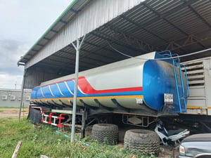 ขายหางลากถัง้พมันบรรจุ22000ลิตร