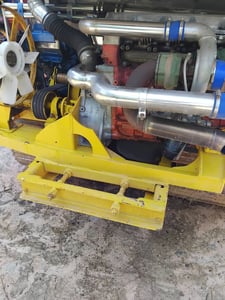 ยกคู่รถเกี่ยวพร้อมเทรลเลอร์ ยกคู่รถเกี่ยวพร้อมเทรลเลอร์