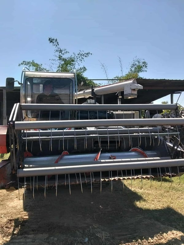 ขายรถเกี่ยวข้าวDC95ปี55