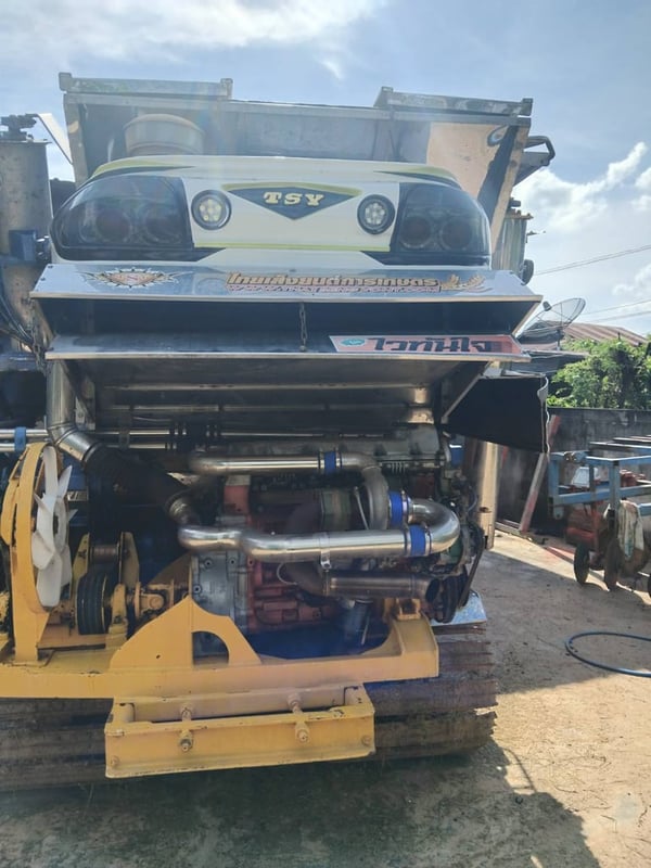 ยกคู่รถเกี่ยวพร้อมเทรลเลอร์ ยกคู่รถเกี่ยวพร้อมเทรลเลอร์