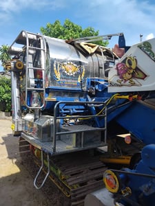 ยกคู่รถเกี่ยวพร้อมเทรลเลอร์ ยกคู่รถเกี่ยวพร้อมเทรลเลอร์