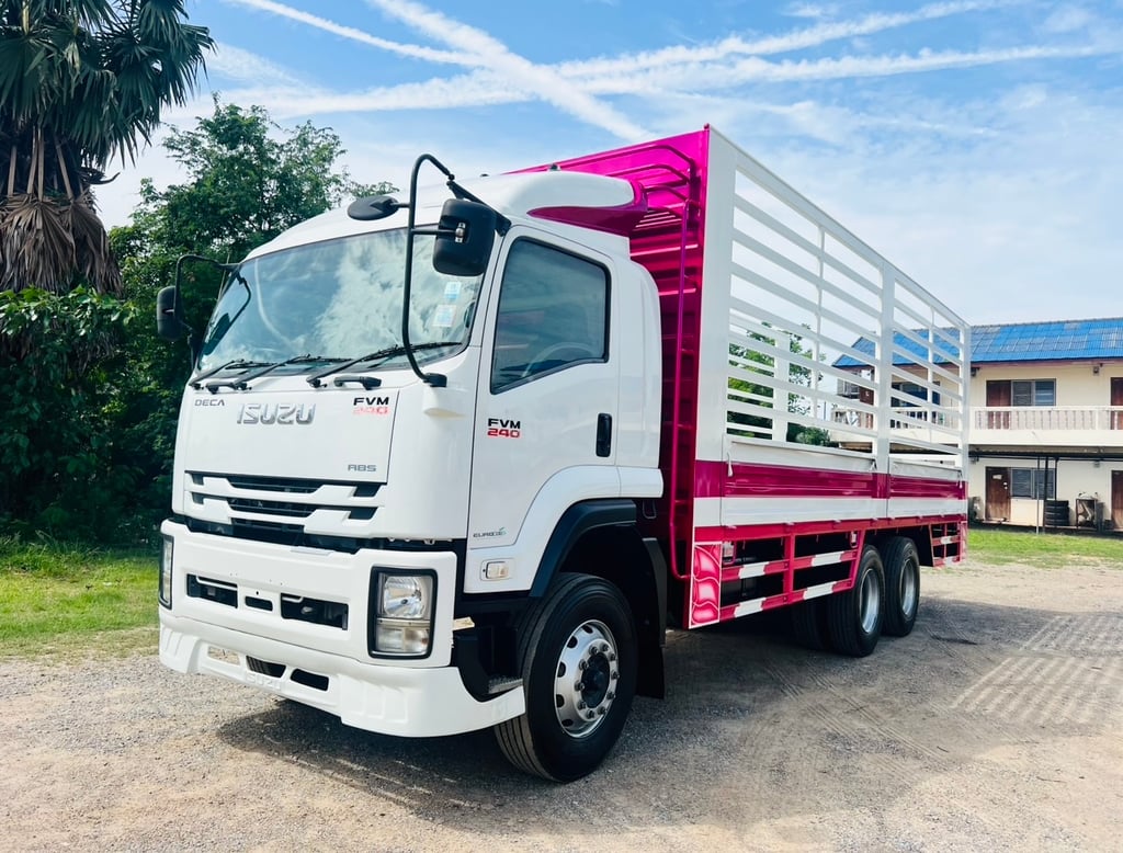 ISUZU FVM 240แรงม้า รถบรรทุก 10ล้อ กระบะคอกสูง ปี2019 ISUZU FVM 240แรงม้า รถบรรทุก 10ล้อ กระบะคอกสูง ปี2019