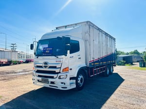 HINO FL 260แรงม้า รถบรรทุก 10ล้อ ตู้แห้ง ปี2017 เลขไมล์น้อยกว่า 100,000 กม. HINO FL 260แรงม้า รถบรรทุก 10ล้อ ตู้แห้ง ปี2017 เลขไมล์น้อยกว่า 100,000 กม.