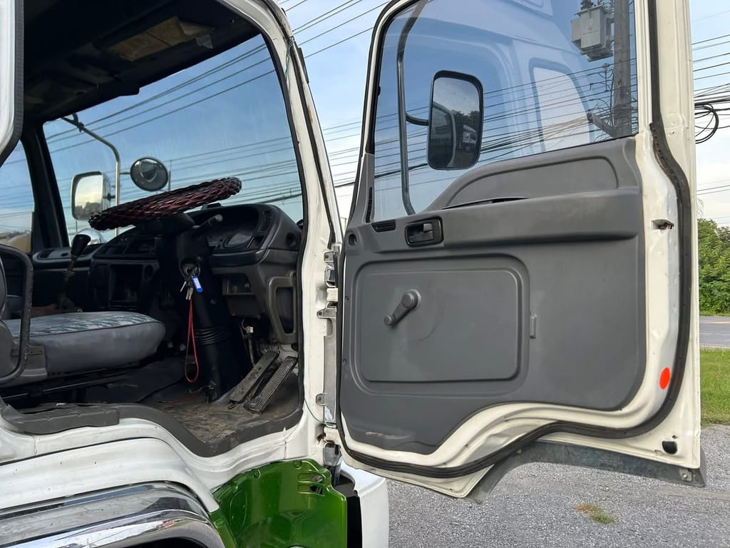 อีซุ 230 แรง คอกสูง เพลาเดียว อีซุ 230 แรง คอกสูง เพลาเดียว